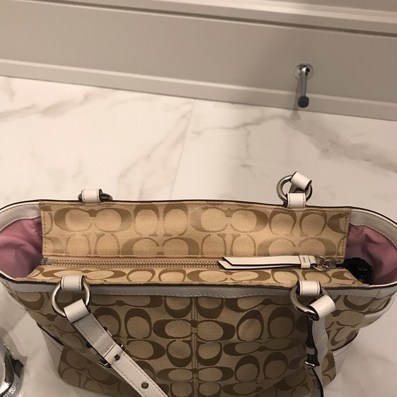 COACH purse - Picture 11 of 11